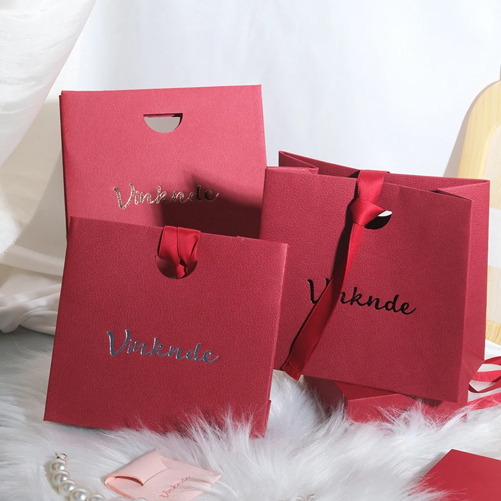 

Изготовленный на заказ логотип, красная бумага, сумка для ювелирных изделий, сумка для покупок, свадьбы, путешествий, подарочная сумка, кольца, серьги, браслет, кулон, парфюмерная коробка для торта, коробка для хранения