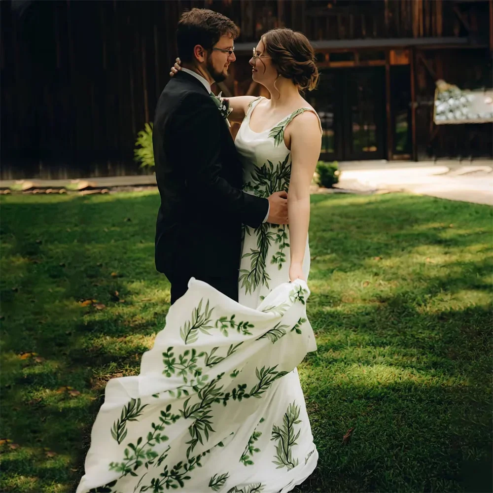 Abito da sposa Forest Sytle con applicazioni in pizzo ricamato a foglia verde Abiti da sposa a-line con strascico lungo Abiti da sposa personalizzati