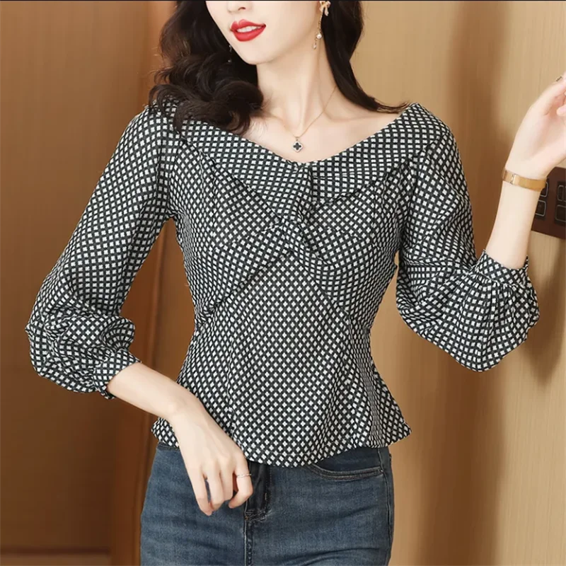 

V-neck Pullover Women Blouses Plaid Chiffon Shirt Bubble Sleeves Woman Pleated Top Spring Summer Patchwork Woman Clothes Blouse