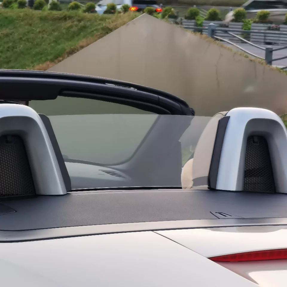 BMW Z4 E89 2009-2015用 ウインドデフレクタースポイラー 透明ウインド
