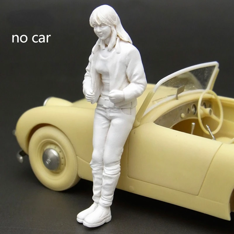 1/35 Scale Resin Figure Figure Full Body Model Kit Girls Wearing Jackets Two Ends GK Model Play Unassembled  Unpainted DIY Toys