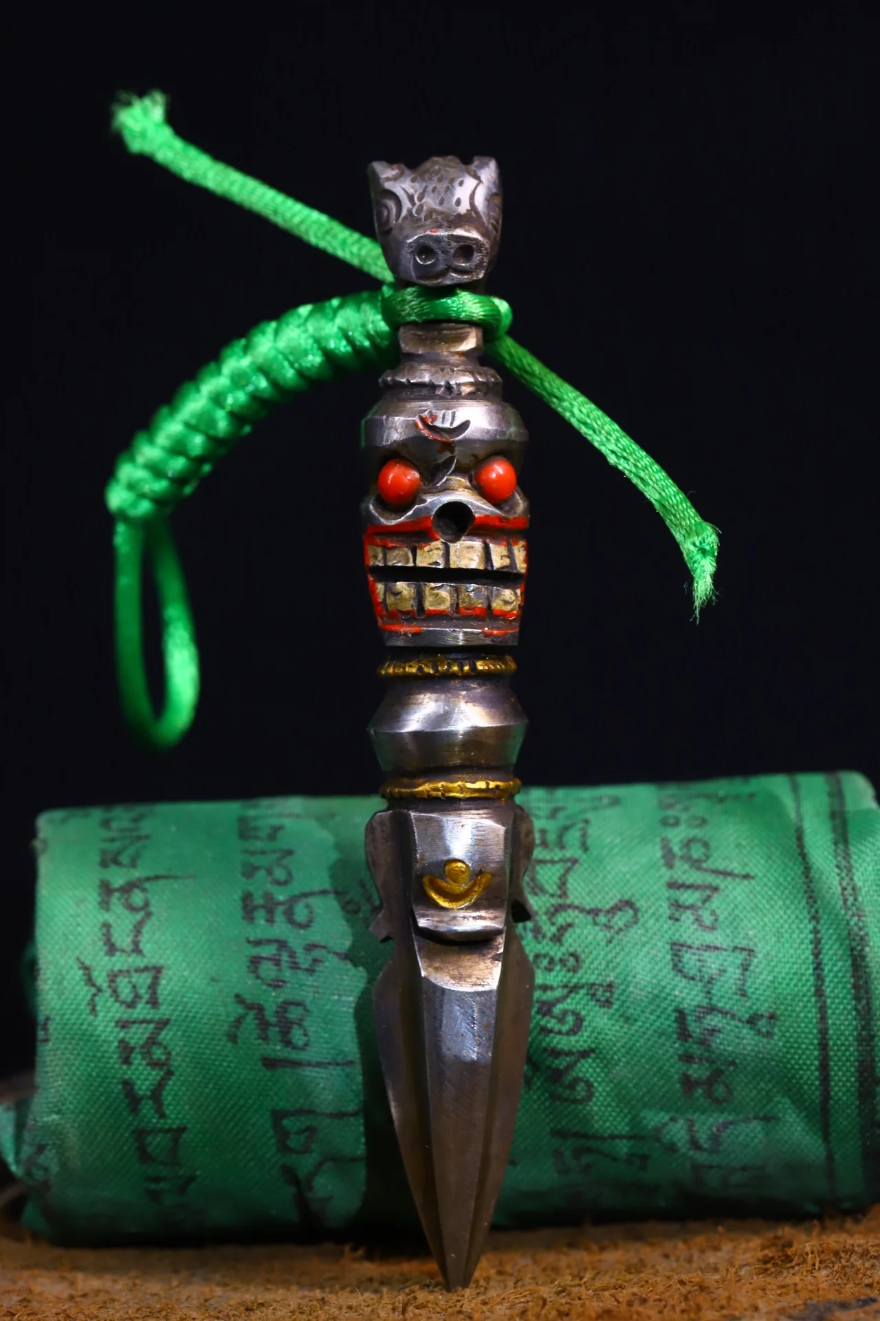 Old Tiantie Painted Hayagriva Buddha Skull Head Vajra Phurpa Dharma Amulet Town House Exorcism