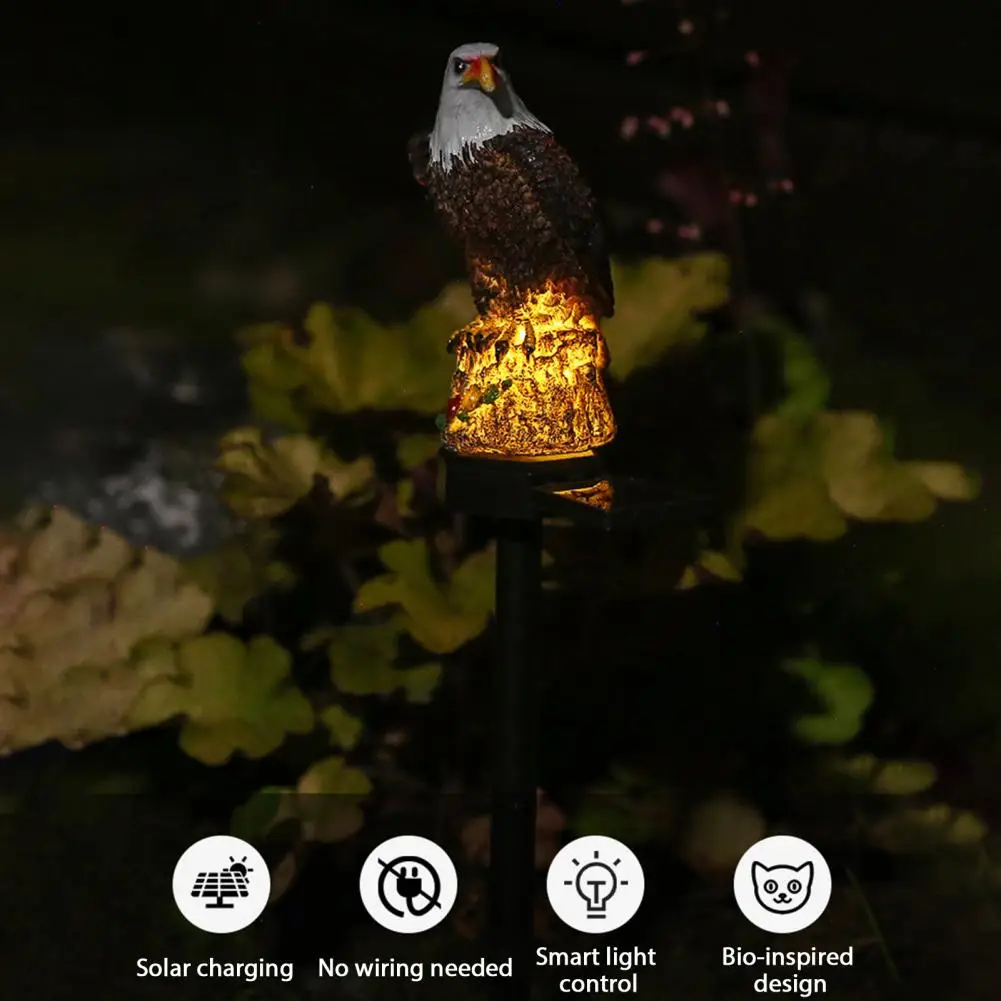 Waterproof Resin Eagle Statue Eagle Solar Garden Light with Stake Outdoor Waterproof Led Solar for Courtyard for Landscaping