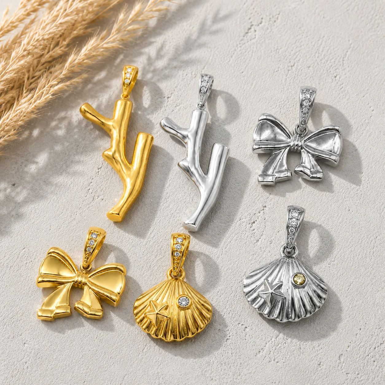 Breloques en acier inoxydable avec zircon mélangé, plaquées or, formes variées (cœur, papillon, étoile de mer, croix), accessoires de bijoux DIY