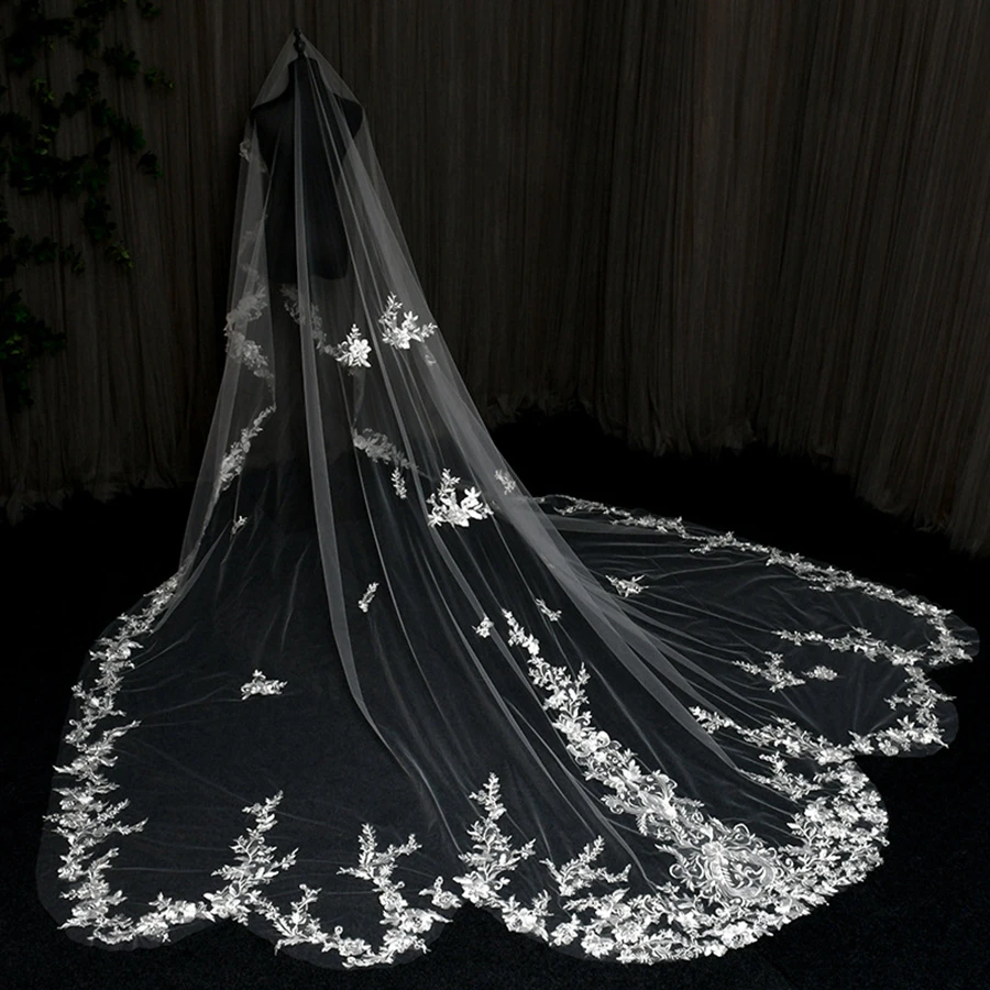 New Arrival Lace Appliques Sexy Bridal Veils Shiny Tulle Cathedral Wedding veil 3.5 Metre Length Bride wedding accessories