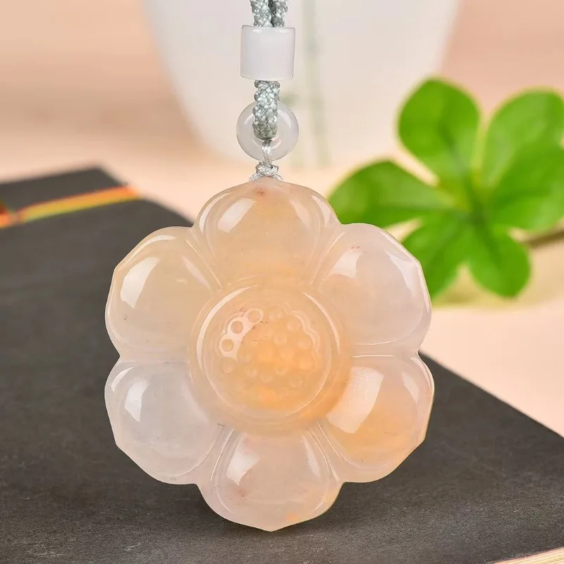 Natural Gold Silk Jade Auspicious Flowers Bloom Rich Jade Pendant Women's Fashion Versatile