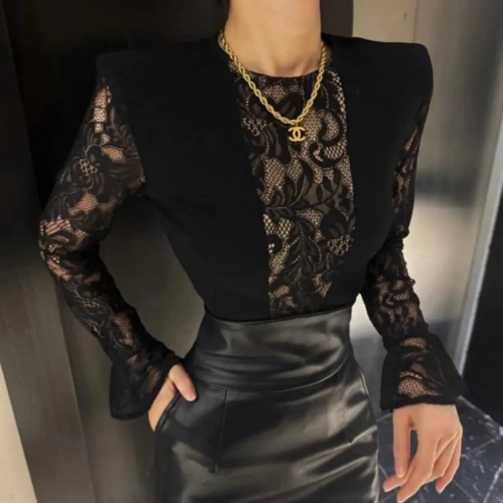 

European Station Fashion Sexy Lace Shirt For Women 2025 Splicing Round Neck Slim Long Sleeve Base Tops Winter Trendy Casual Tees