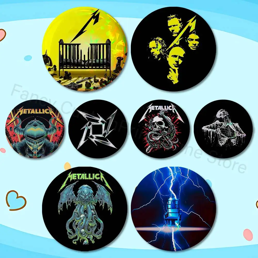 

M-Metallicas 72 Seasons 58mm 44mm HD Print Brooch Badges Pretty Derby Round Display Brooches Lapel Pins