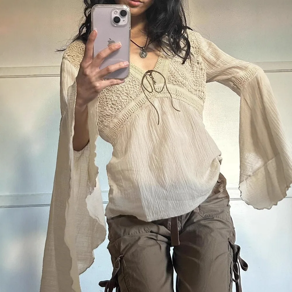 

Ethnic Checked V-neck Lace-up Flared Long-sleeved Top Versatile Knitted Sweater