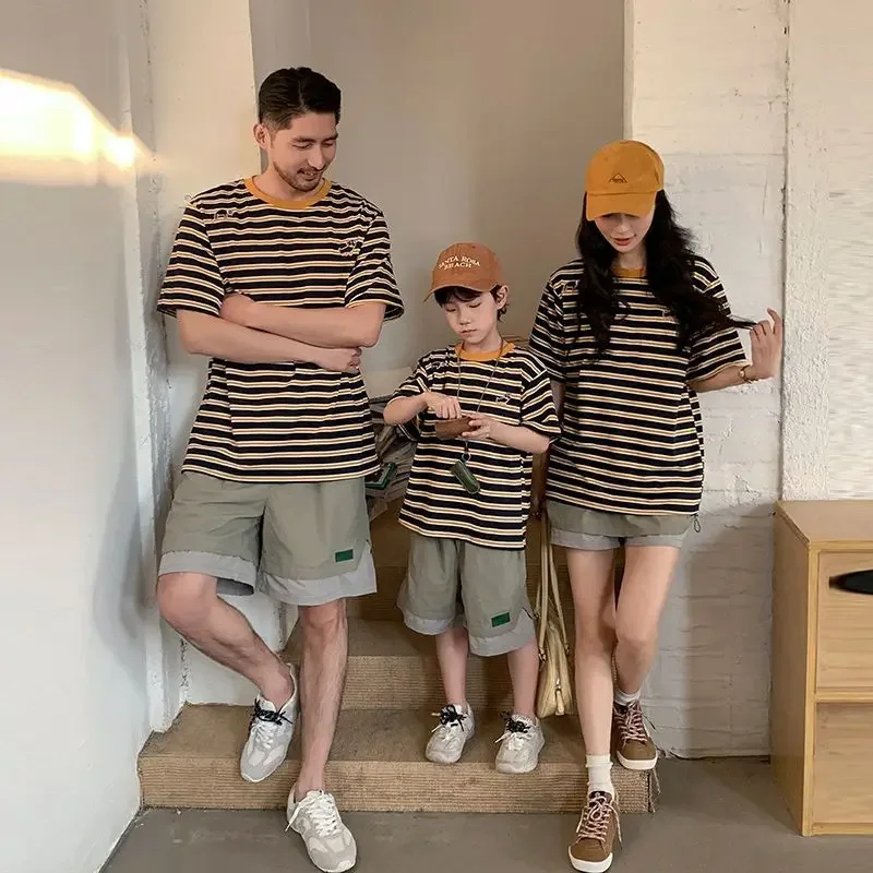 2026 New American Retro Striped Embroidery Family Matching T-shirt For 3-4 People Summer Parent-child Short Sleeve Casual Tops