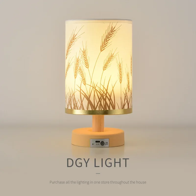 素敵な北欧無垢材デスクトップランプ USB 充電ナイトライト寝室のベッドサイドスタディルーム LED ライト