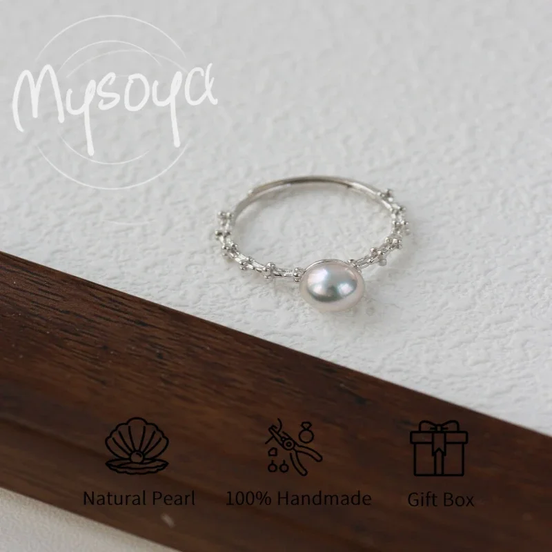 

MYSOYA White Freshwater Pearl Ring 5-6mm Including A Gift Box, for Her/Him, Birthday/Wedding/Christmas/New Year/Anniversary Gift