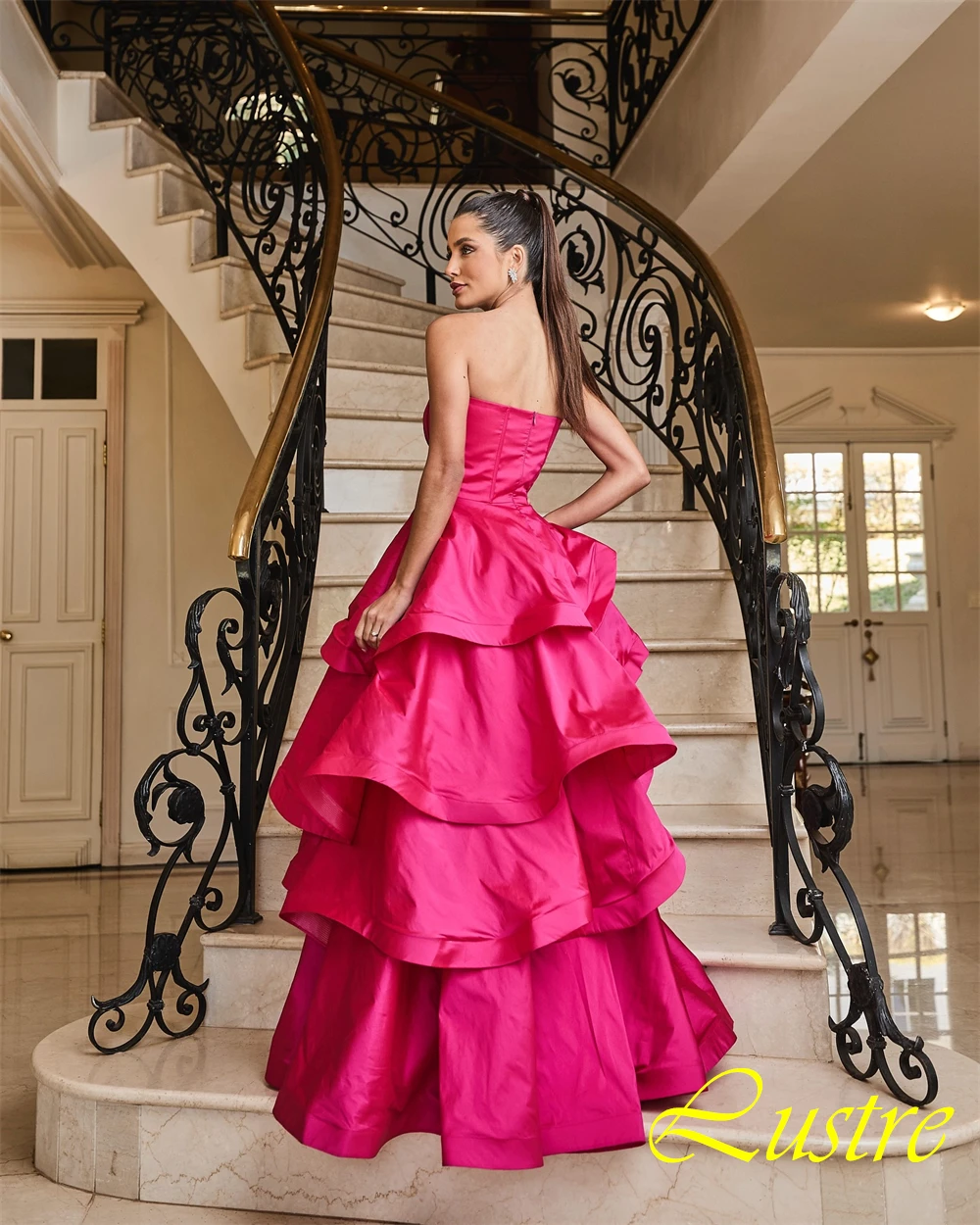 

Customized Luxury Strapless Sleeveless Evening Dress Delicate Satin Prom Dresses Temperament Tiered Special Occasion Gowns