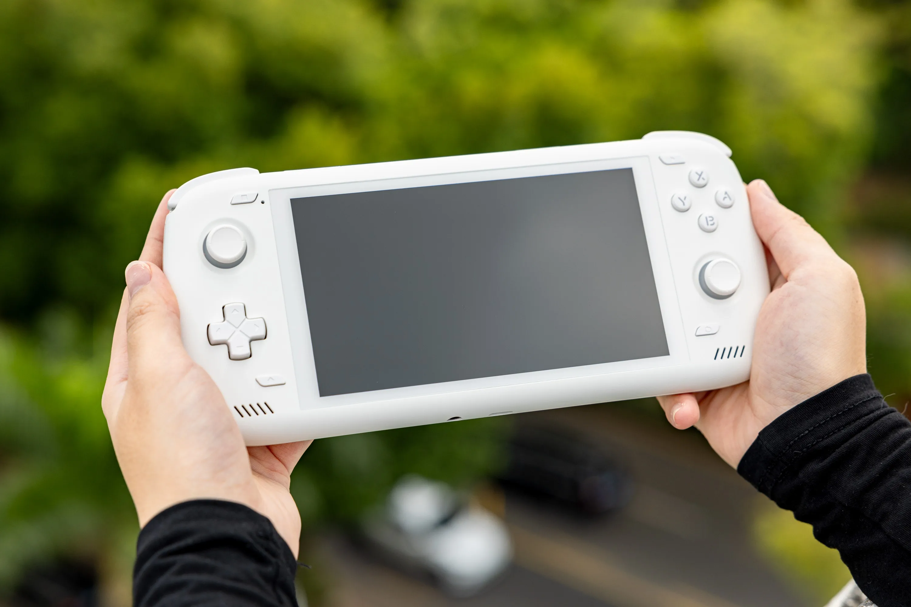 【美品】AYN Odin2 Portal Pro 12GB 512GB ホワイト 美品】AYN Odin2 Portal Pro 12GB 512GB ホワイト Amazon.com: AYN