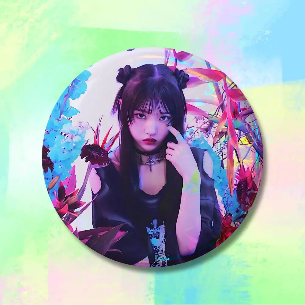 P-Phantom S-Siita Horror Queen Badges Round Nijigen Otaku Culture IP peripheral products 58mm 44mm