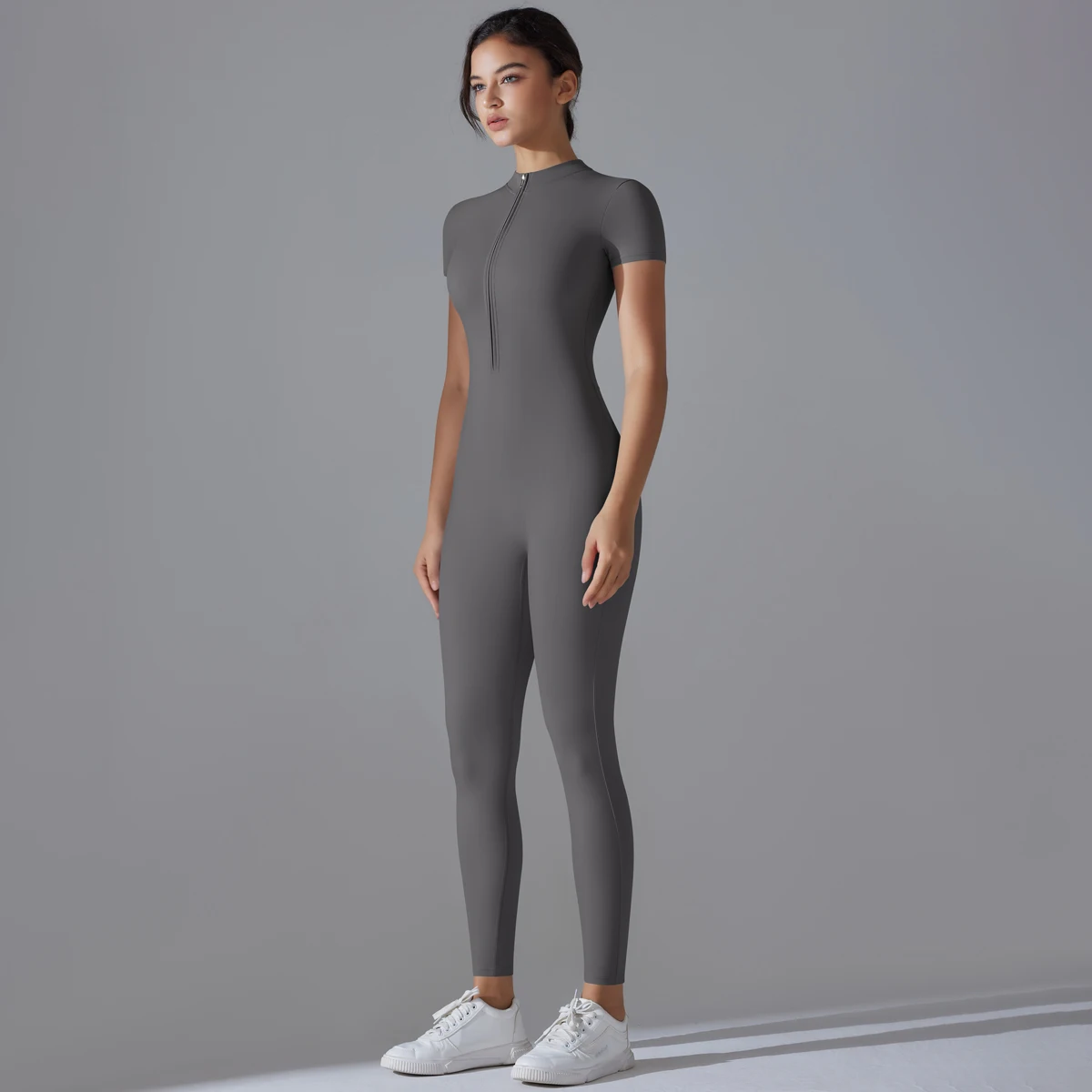 Conjunto de Yoga para mujer, monos de una pieza, traje de manga corta con cremallera, ropa de entrenamiento de realce para gimnasio, ropa deportiva,