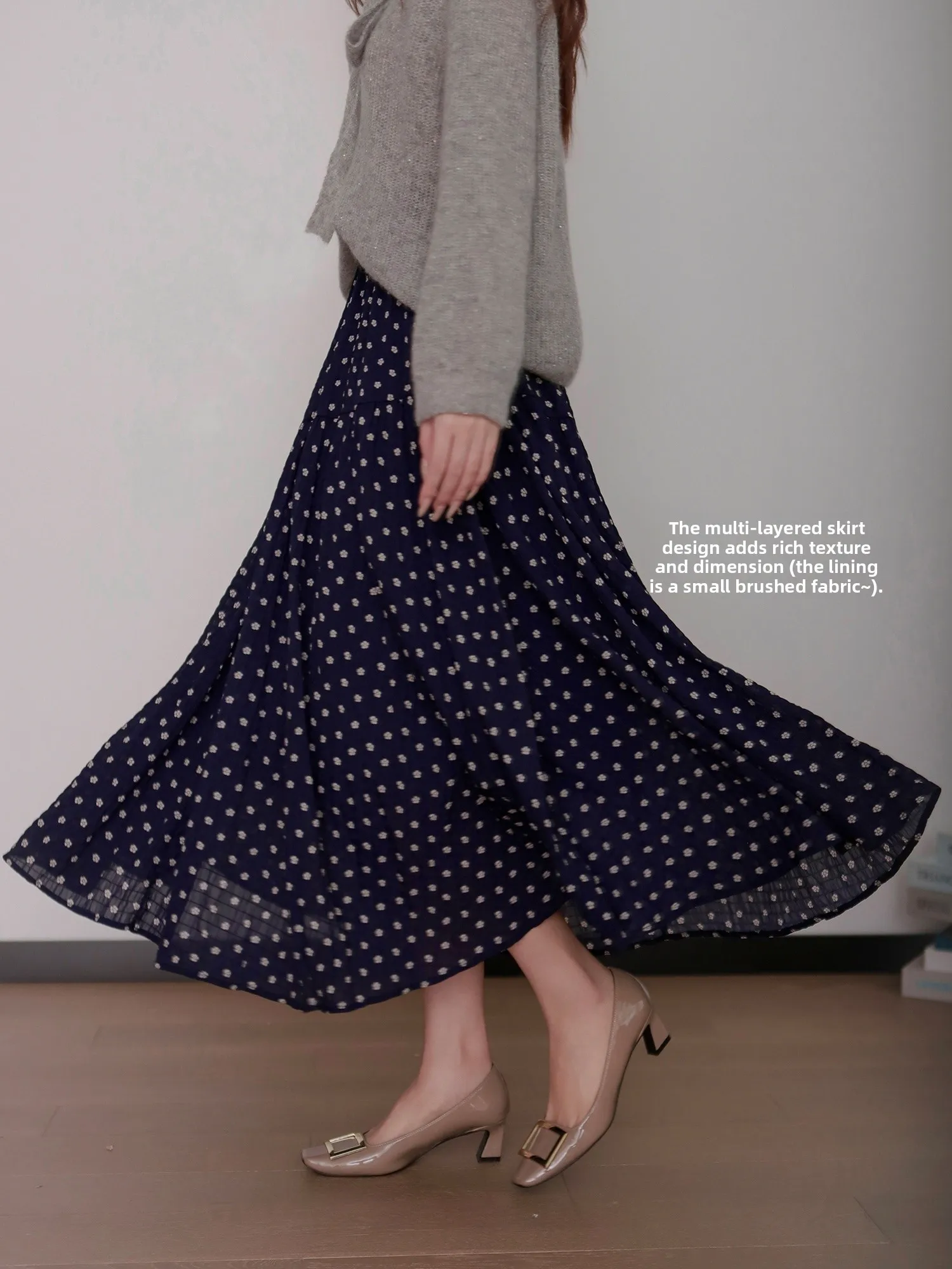 

Элегантная женская юбка А-силуэта с высокой талией в горошек, осенне-зимняя, из мягкой полиэстеровой ткани.