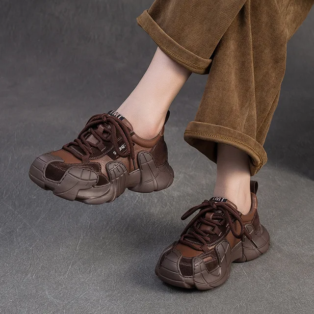 2026 Autumn New Casual Outdoor Sports Lace Up Sneakers Lightweight Soft Sole Comfortable Genuine Leather Women's Shoes