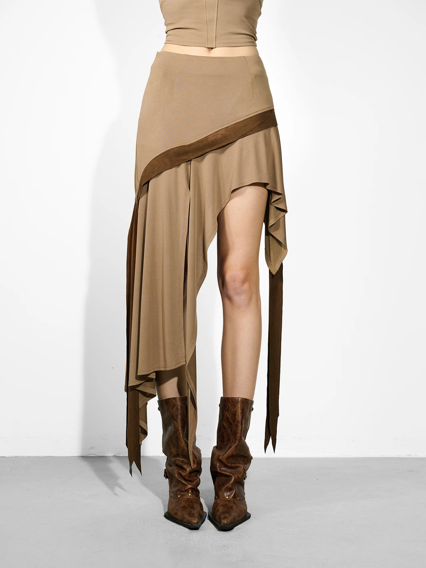 

Nnnorth Node Deconstructed Asymmetrical Hem Skirt Skin-friendly Breathable Half-length Women's Skirt Mid-waist Design