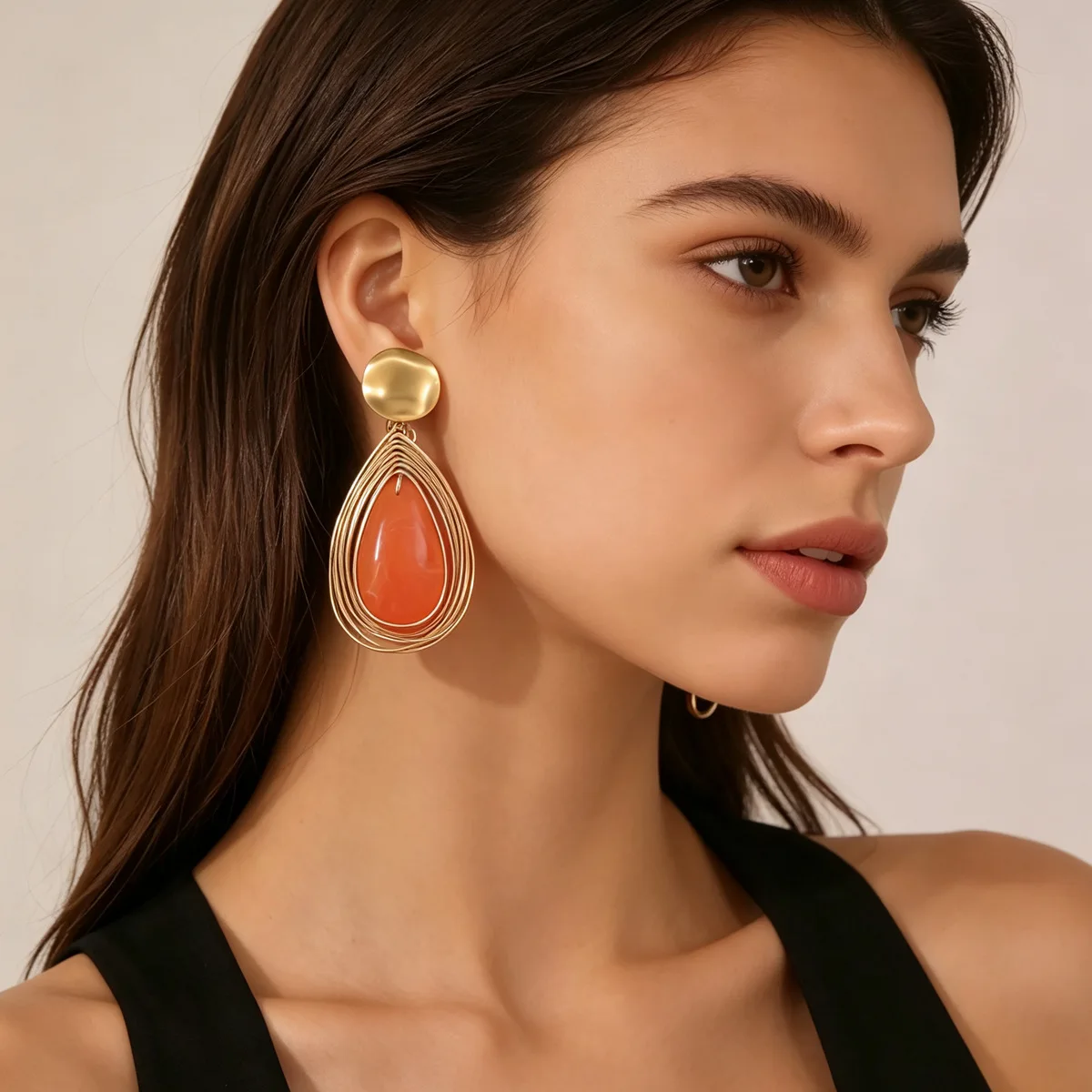 Foreign trade spot exaggerated style geometric earrings women's light luxury niche retro water drop long earrings wholesale