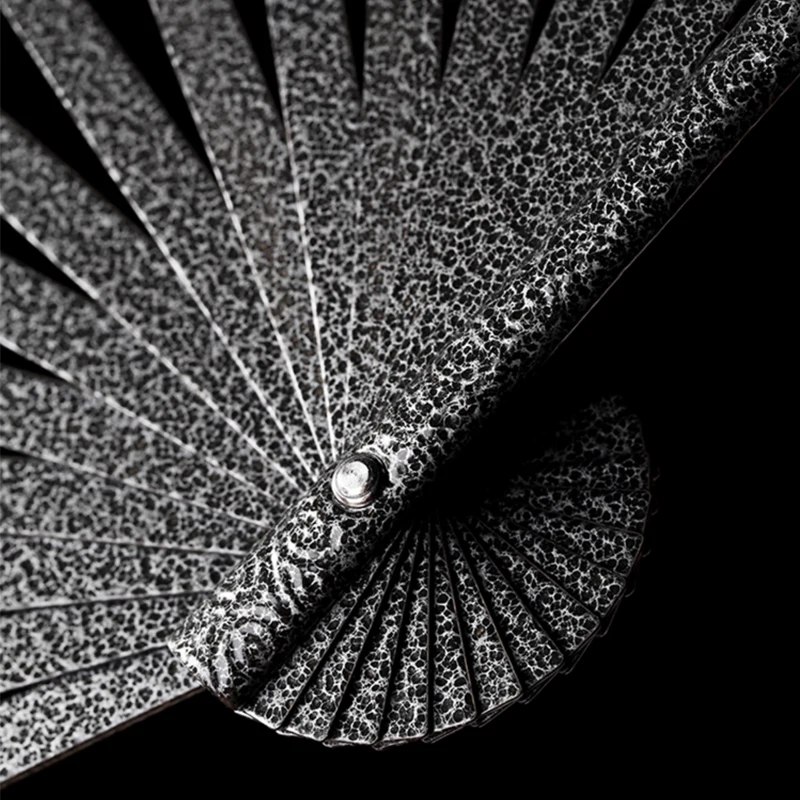 Xiangyun Spray Paint Ten Inch Stainless Steel Folding Fan Defense Kung Fu Fan Steel Bone Tactics Tai Chi Self Defense Tool