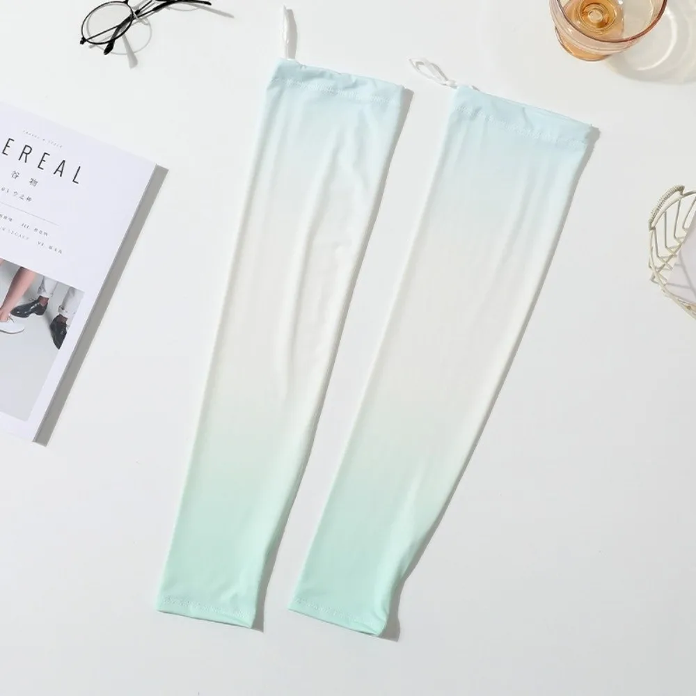 

Pulling Rope Ice Silk Arm Sleeves Gradient Color UV Protection Sunscreen Arm Sleeves Large Flared Cycling Arm Cover Running