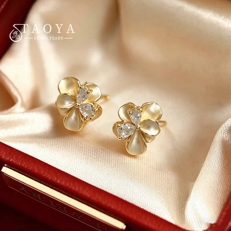 Mini White Enamel Zircon Flower Stud Earrings for Women New 2026 Design Fresh Style Commute Versatile Fashion Jewelry Accessory