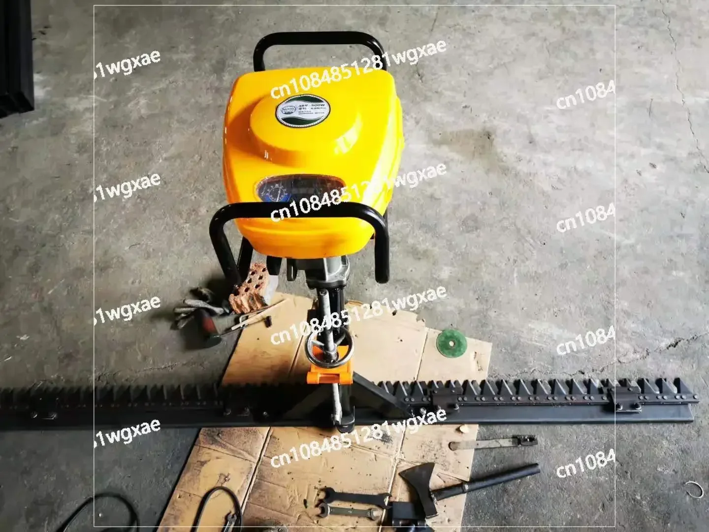 

Газонокосилка электрическая подводная