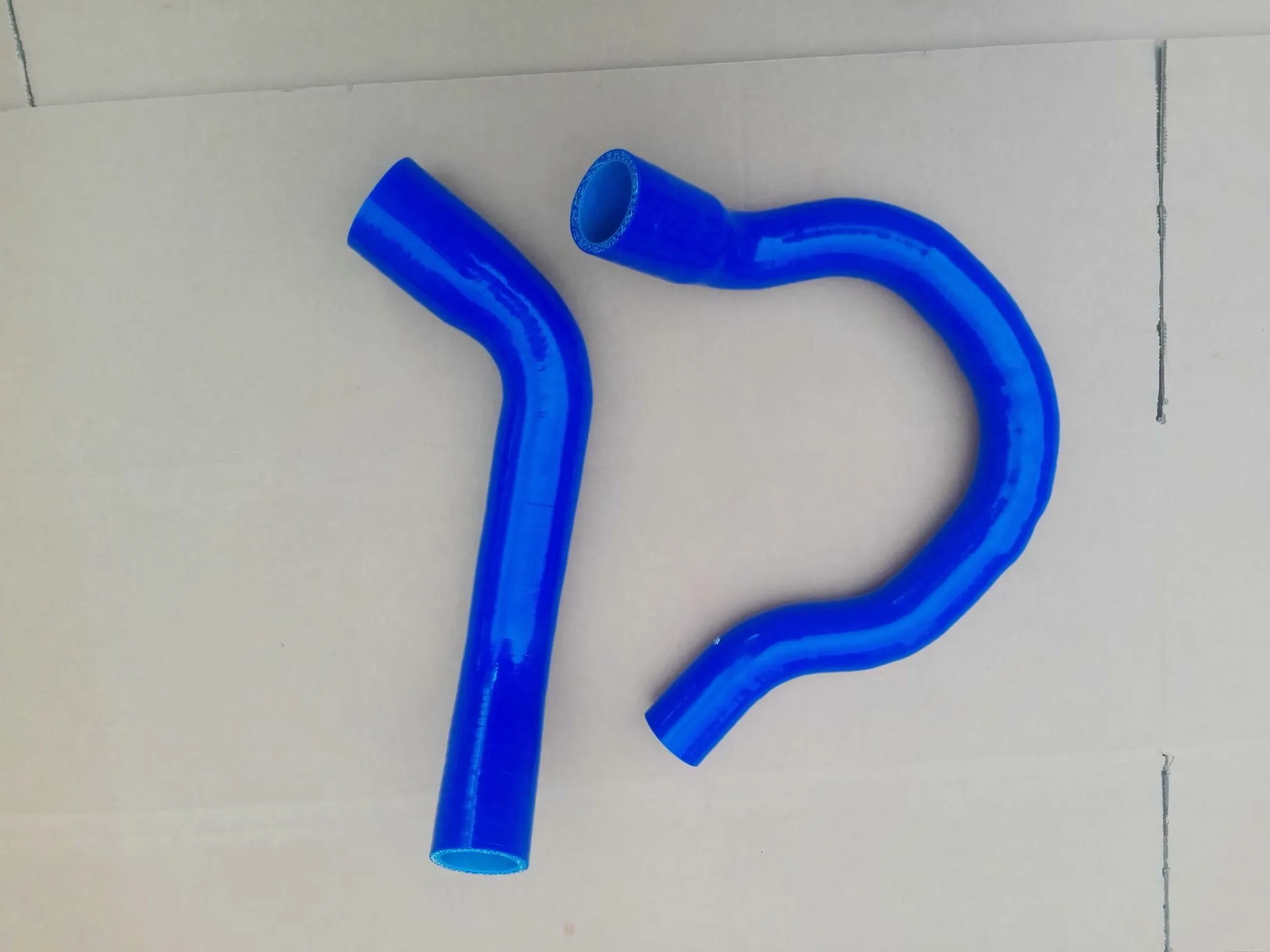 

Для Jeep Cherokee XJ 2,5 литра 4 цилиндра 1991 года Силиконовый шланг охлаждающей жидкости радиатора