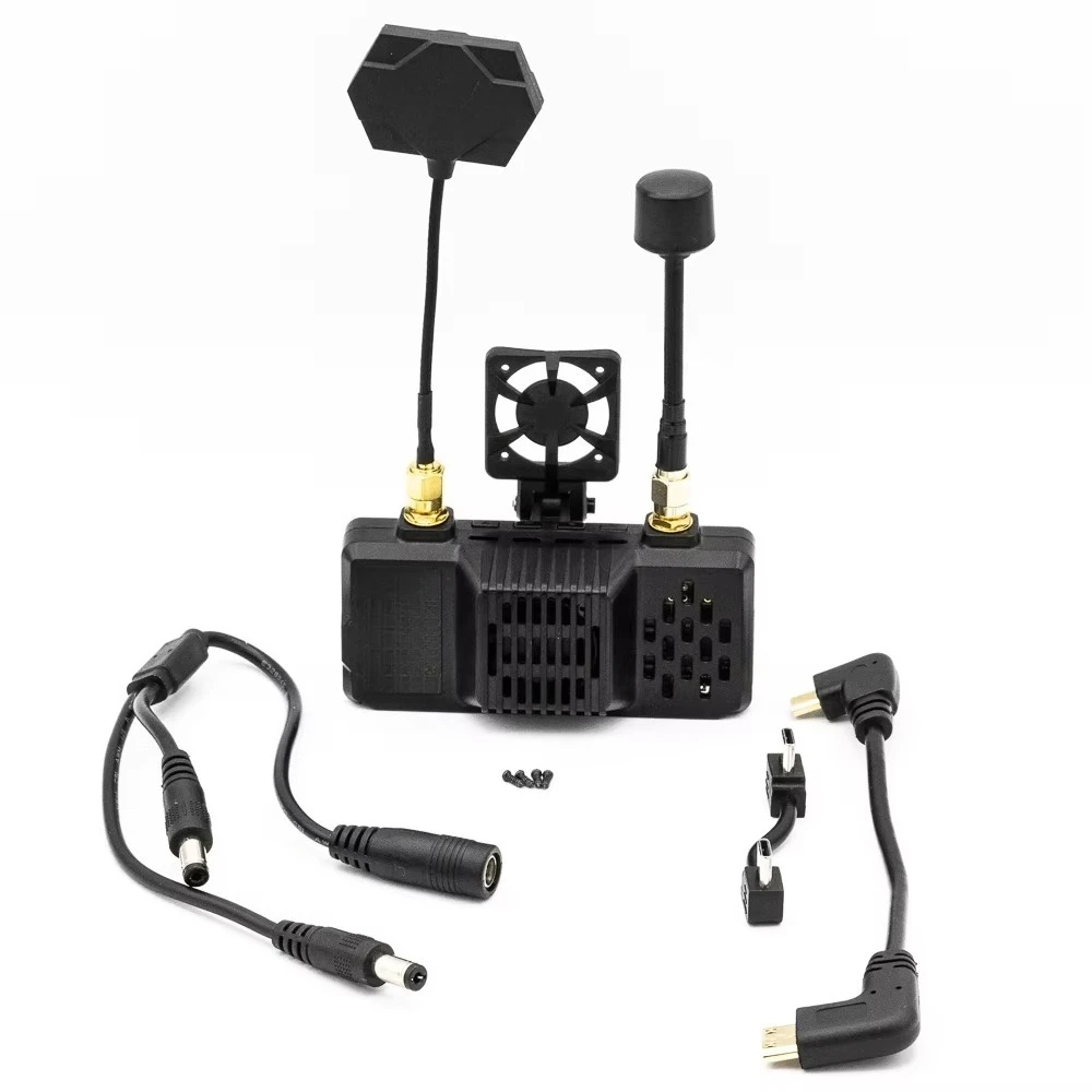 Goggles support fat battery power input and low latency high-resolution video reception