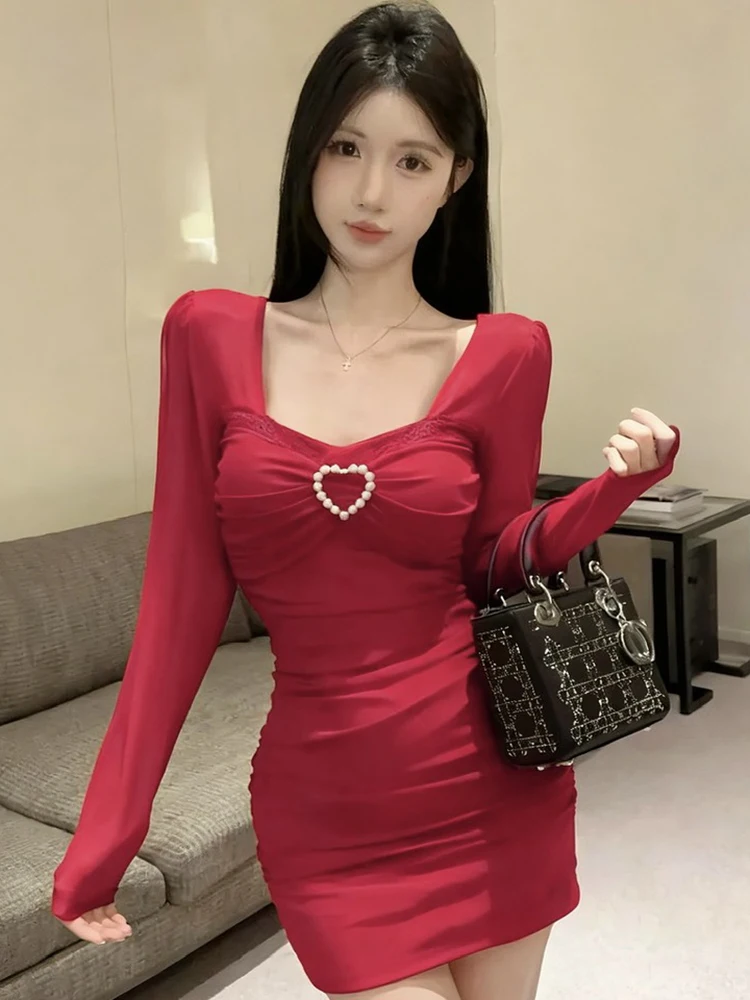 Vrouwen Rode Mesh Chic Kralen Vierkante Kraag Mini Jurk Herfst Elegante Bodycon Hip Wrap Jurk 2025, Koreaanse Mode Fesitval Jurken
