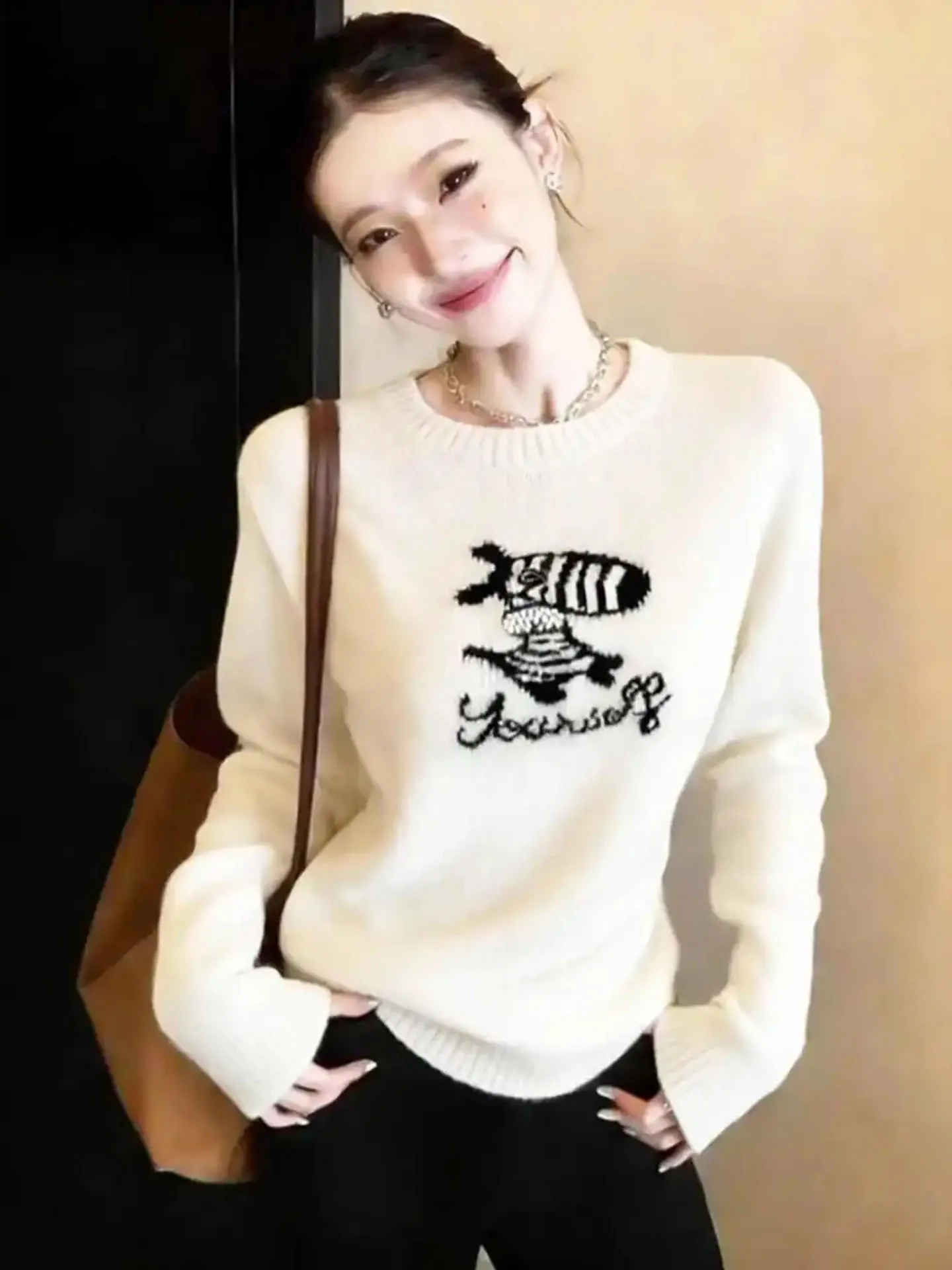 

Ele Embroidered Knitwear Women's Spring 2026 Versatile Lazy Gentle Sle Long Sve Soft Comfortable round Ne Sweater