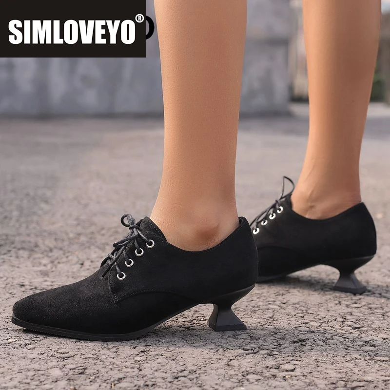 

SIMLOVEYO дизайнерские лаконичные женские туфли-лодочки с острым носком на каблуке со шнуровкой из флока, большой размер 48, мягкая повседневная женская обувь для отдыха