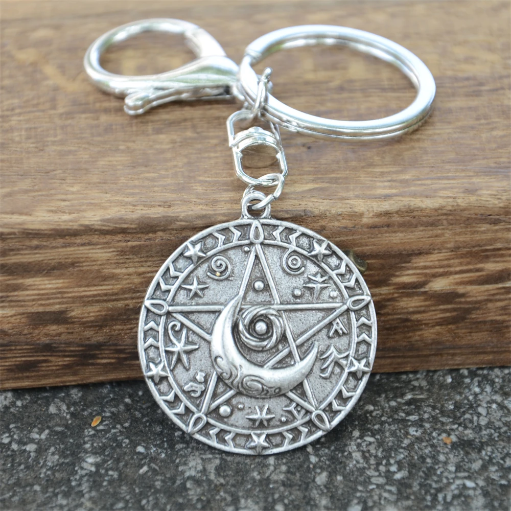 

Nostalgia Wicca Moon And Pentagram Pentacle Keychain Wiccan Amulet Protection Key Ring Accessories