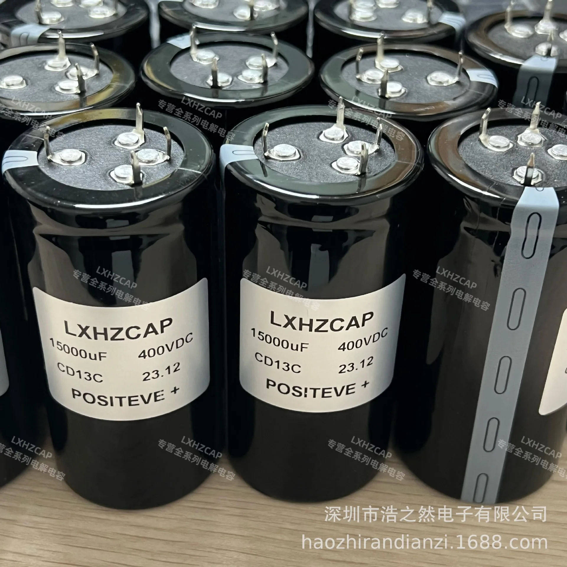 The new electrolytic capacitor CD13C 400V1500UF 40x80 400vdc 1500MFD four feet