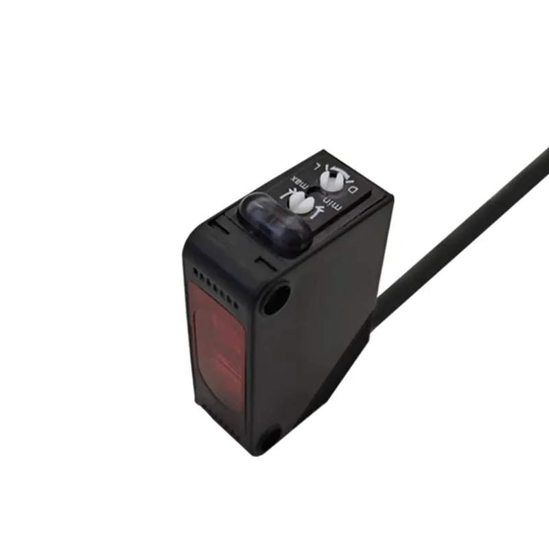 10Pcs Photoelectric Switch E3Z D61 E3Z-D62 E3Z-D81 E3Z-D82 E3Z-R61 E3Z-R81 E3Z-LS61 LS63 LS81 LS83 E3Z-T61 T81 Proximity Sensor