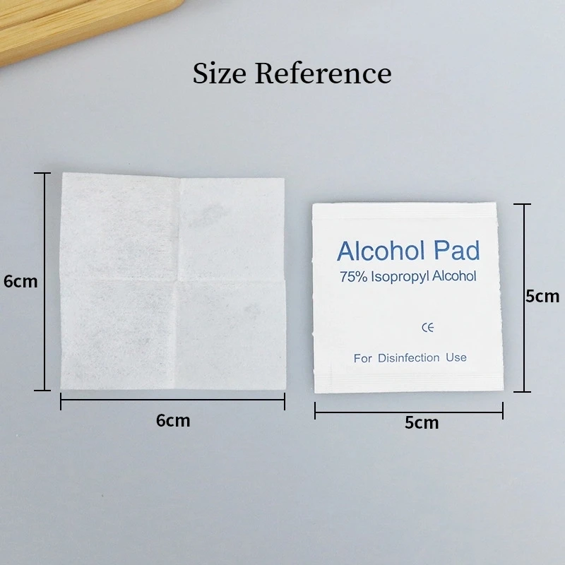 แผ่นสำลีแอลกอฮอล์แบบใช้แล้วทิ้ง 1 ถุง ผ้าเช็ดทำความสะอาดฆ่าเชื้อ แผ่นแอลกอฮอล์สำหรับทำความสะอาดบ้านและนอกบ้าน อุปกรณ์ดูแลทำความสะอาด แอลกอฮอล์ 75% ผ้าเช็ดทำความสะอาดเปียก