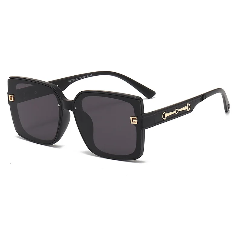 

​​2025 New Trendy Sunglasses Women, Versatile Personality Street Fashion UV400 Protection Lightweight Chic Oversized Shades​​