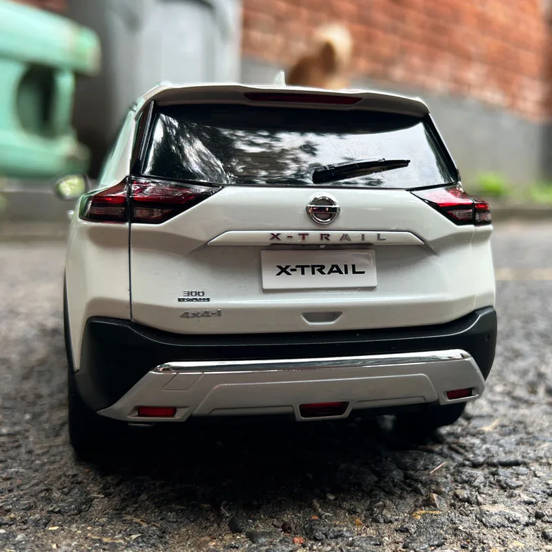 Dealer Edition Car Model,1:18 Nissan X-Trail,Rogue 2018-2021
