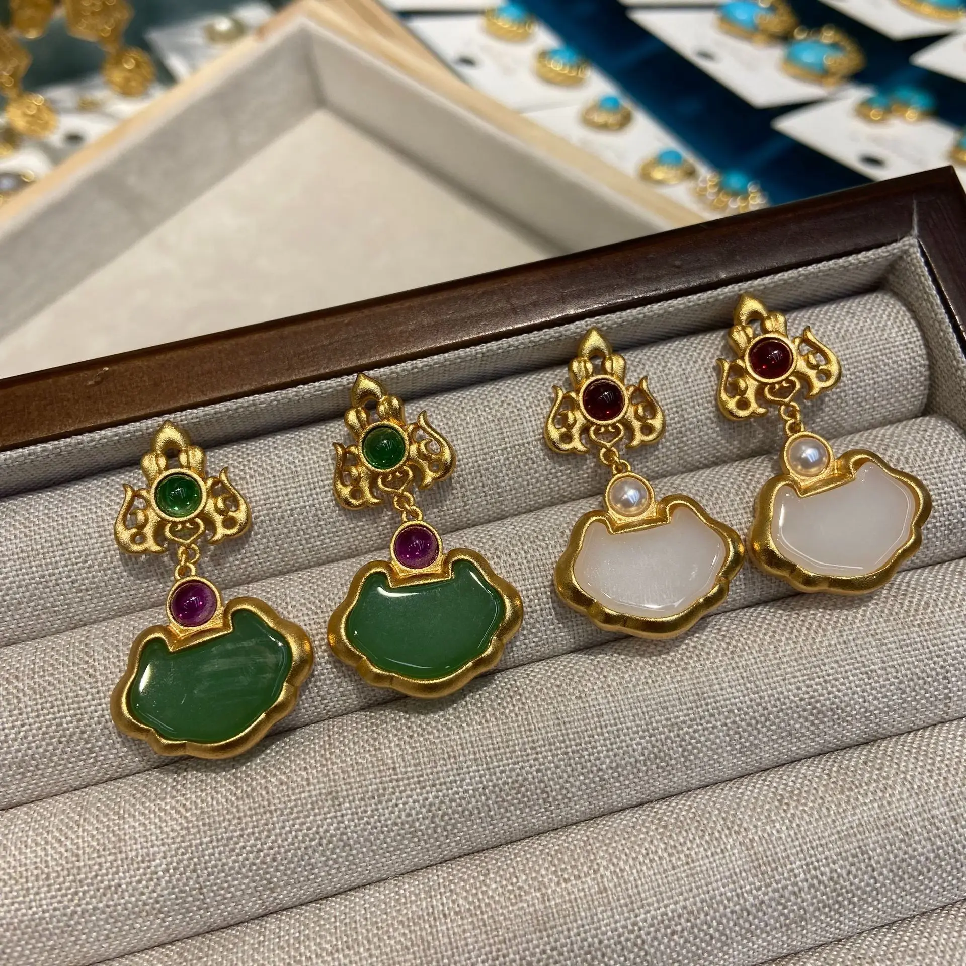 Women New Jade Ruyi Lock Gold-plated Earrings 2025