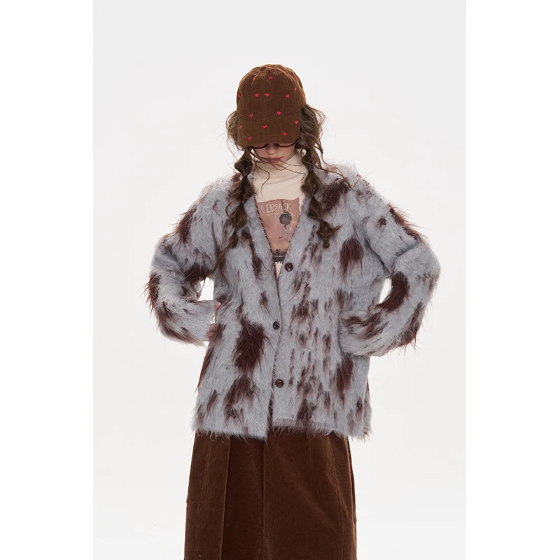 ELFSACK Women's Fuzzy V-Neck Cardigan with Cow Print, Casual Long Sleeve Knit Outerwear for Daily Wear
