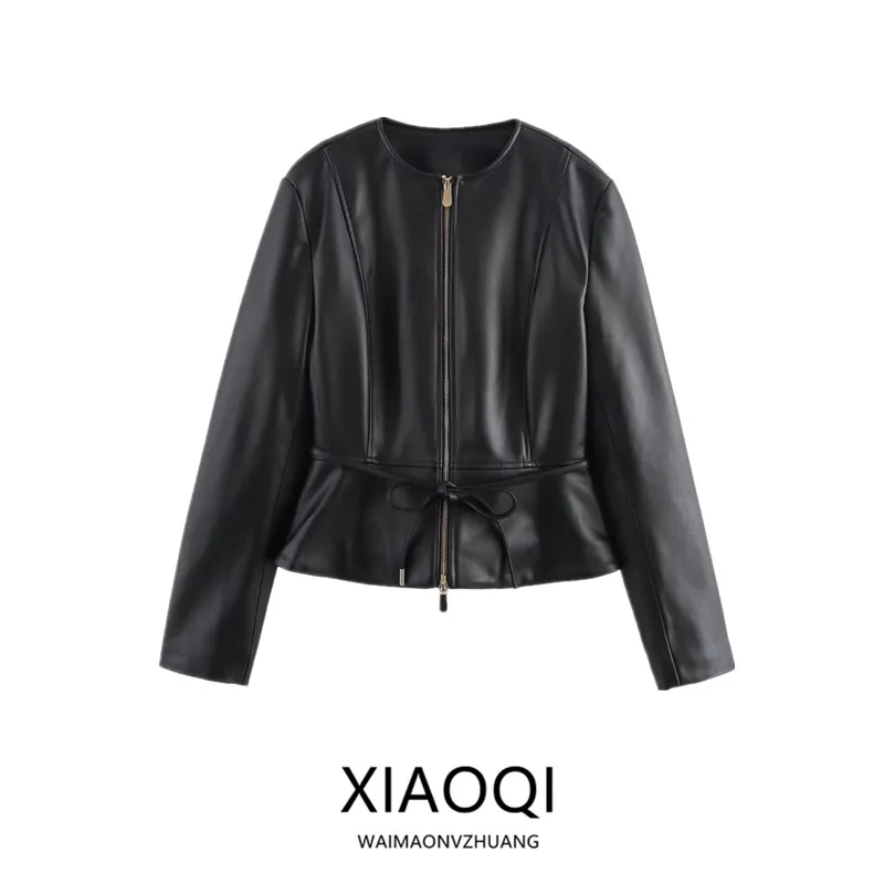 กระโปรงทรงเอ ผู้หญิง ฤดูใบไม้ผลิ 2025 เสื้อโค้ททรงสลิม แขนยาว หนังเทียม รุ่นใหม่ล่าสุด ชายกระโปรงบาน แฟชั่นสำหรับสุภาพสตรี