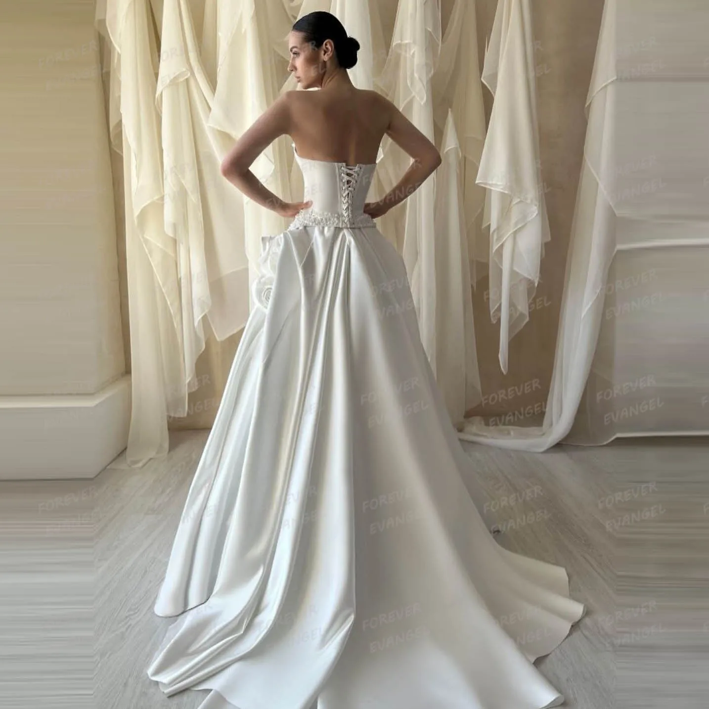 فساتين زفاف بسيطة على شكل حرف A للنساء من الدانتيل المنفوش والساتان والترتر سويب تراين فساتين العروس بدون ظهر مخصصة فيستدوس دي نوفيا