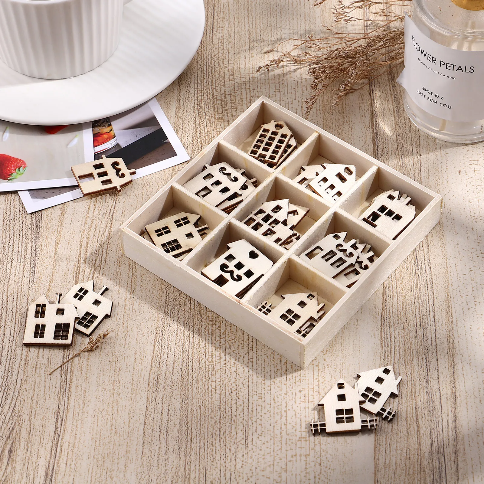 

45 Pcs House Shape Wooden Slices Unfinished Wood DIY Craft Chips Decorative Accessories Pendant Ornament Christmas Birthday