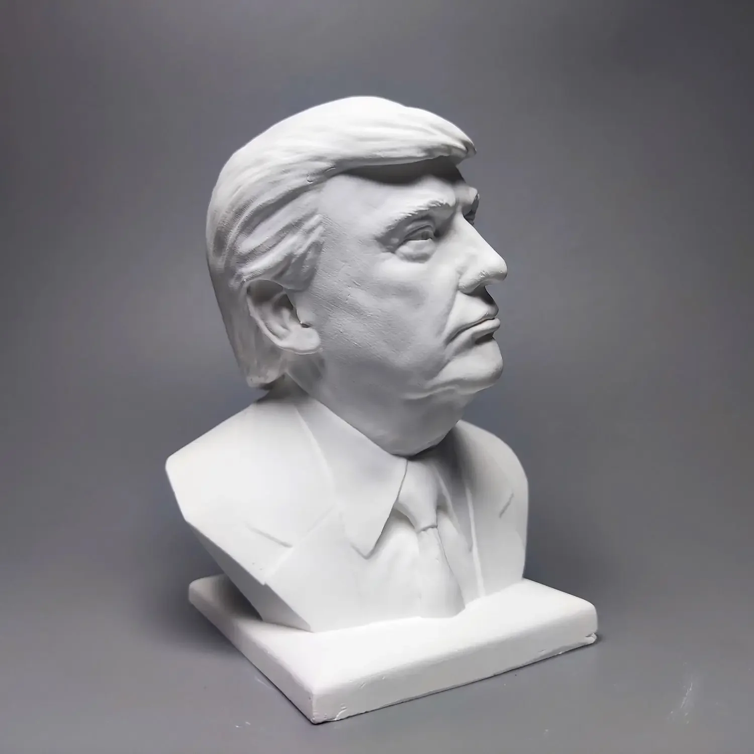 Trump Figurine Donald John Trump Plaster Statue President Bust Model Craft Sculpture Office Ornaments Desk Table Decoration Gift