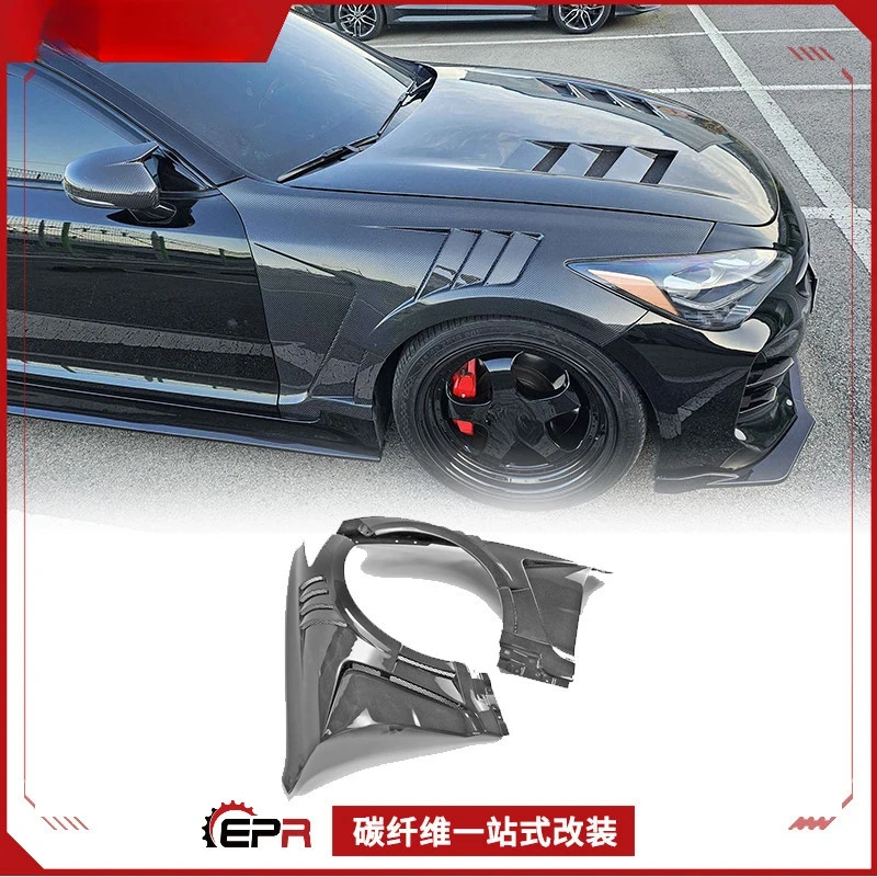 

Для Kia Stinger 2017-2024 углеродное волокно в стиле EPA2 верхнее и нижнее вентилируемое переднее крыло