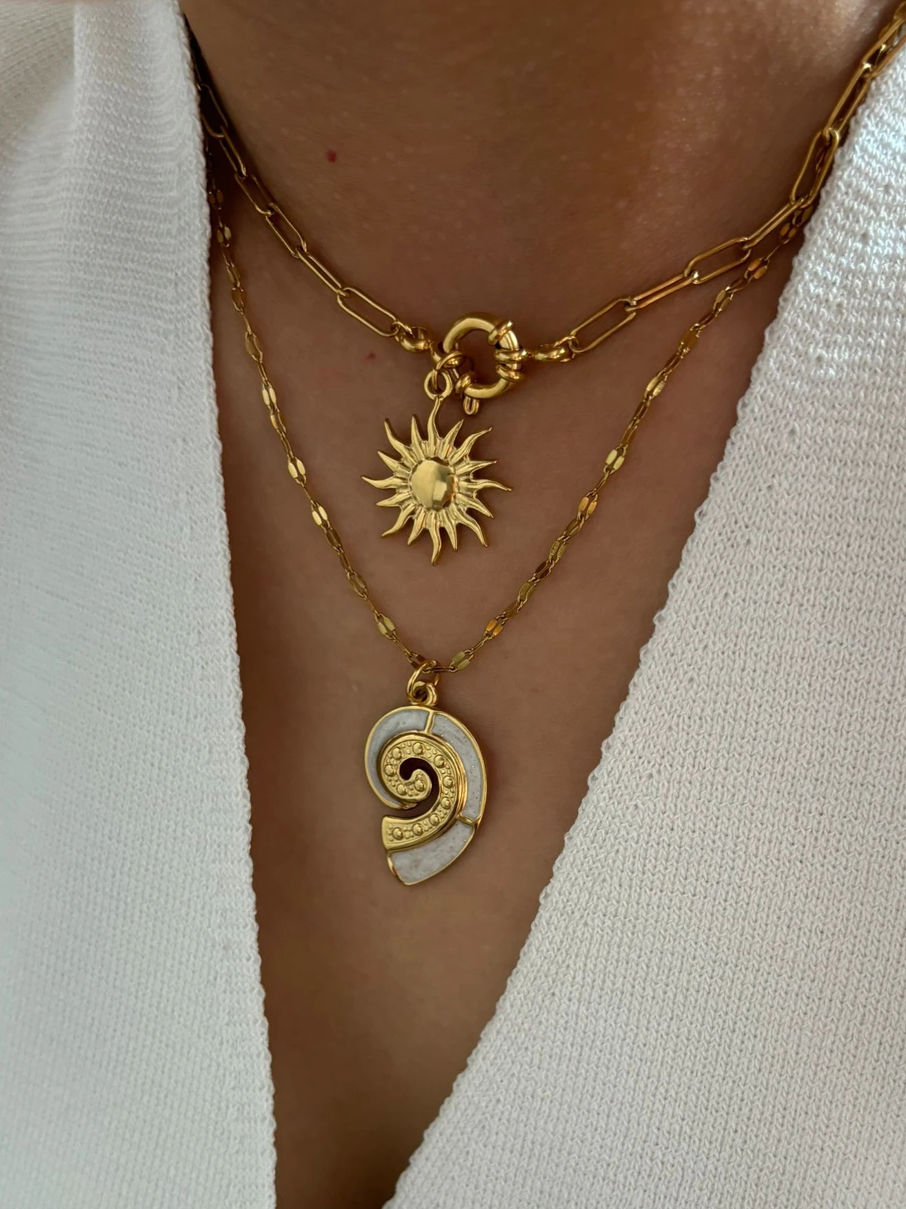 Peri'sbox Stainless Steel Sun Flower White Enamel Conch Pendant Necklace Stackable High Quality Fashion Party Jewelry for Women