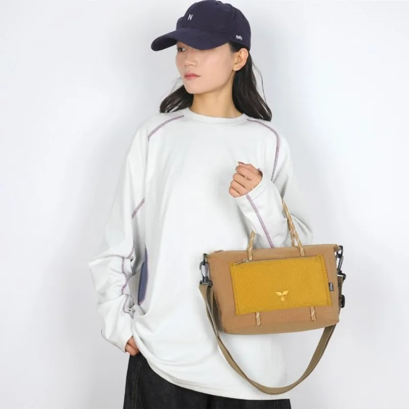 

High-End Classic Messenger Bag Crossbody Design Solid Color Elegance Doubles As A Luxury And Functional Diaper Bag