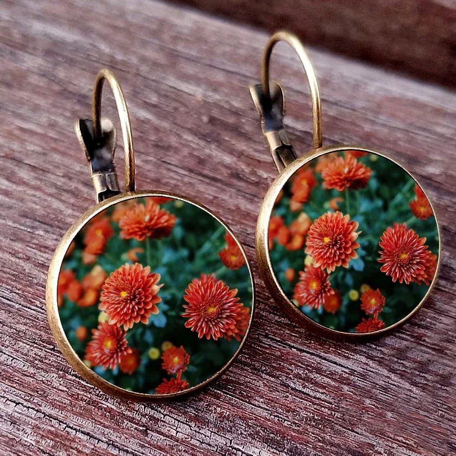 Yellow Daisy Flower Girl Stud Earrings Fashion France Earrings for Women Ear Hook Earrings chrysanthemum Glass Cabochon Earring