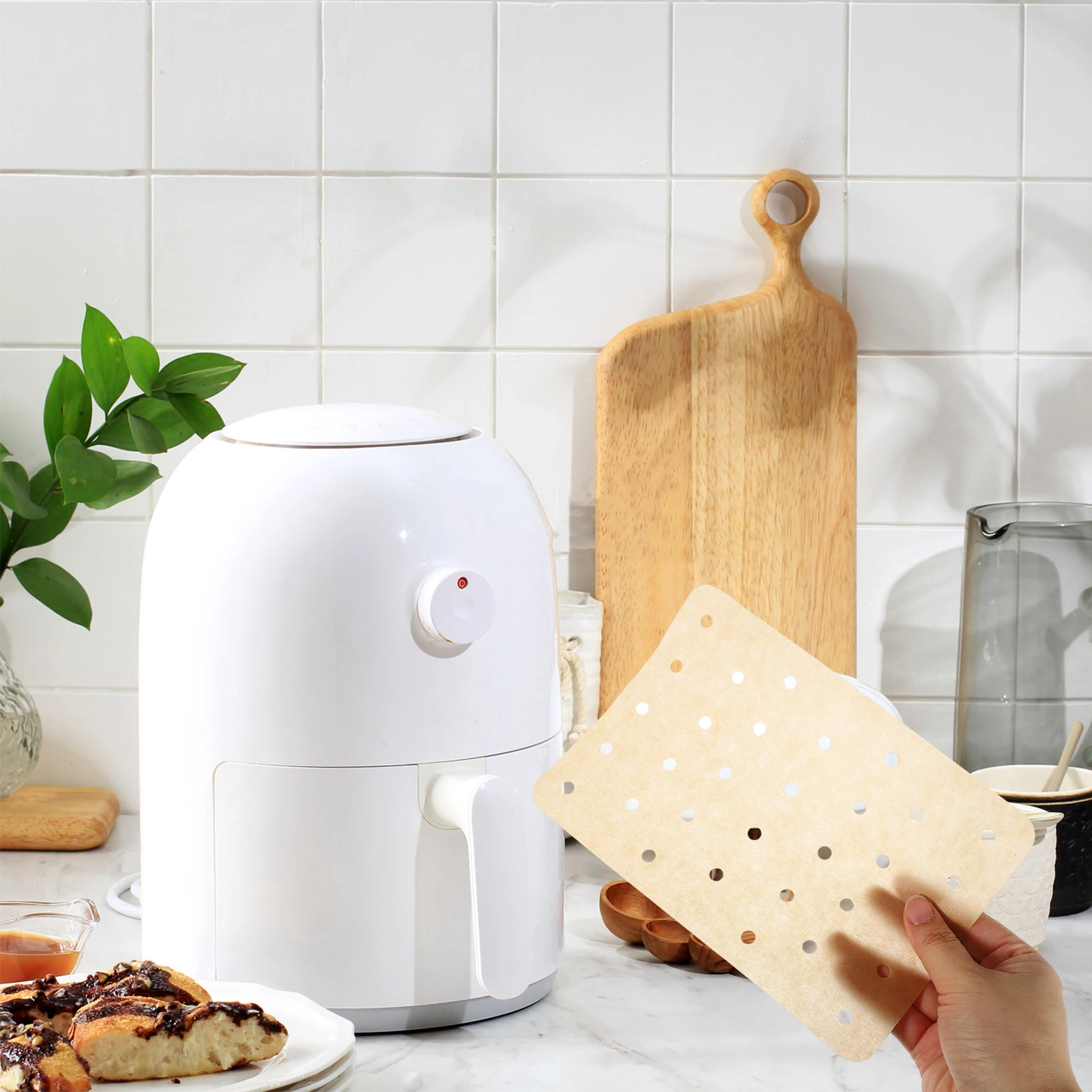 

100 Sheets Baking Parchment Paper Air Fryer Liner Greaseproof Heat Resistant Mat Food Tray Oven Cooking Supplies